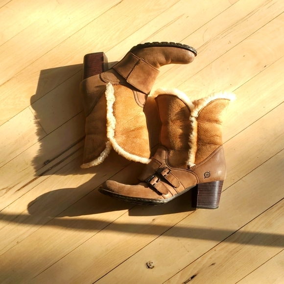 Born Brown Fur-Lined Sherpa Heel Boots Turn Down Size 8.5 Fall Winter Boots - Picture 1 of 10